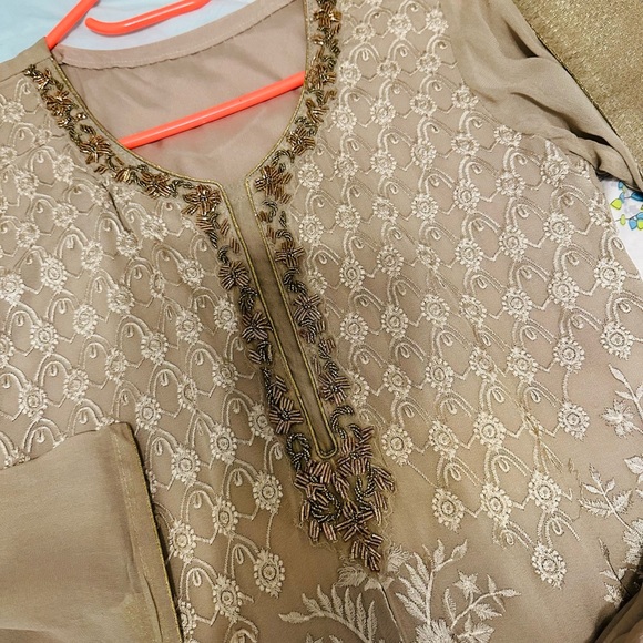 Women Georgette 3 PCs salwar suit with banarasi dupatta - Picture 4 of 10